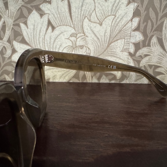 Celine 3 DOTS Sunglasses CL4002UN - Picture 4 of 9